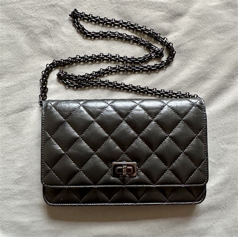 chanel so black chevron wallet on chain
